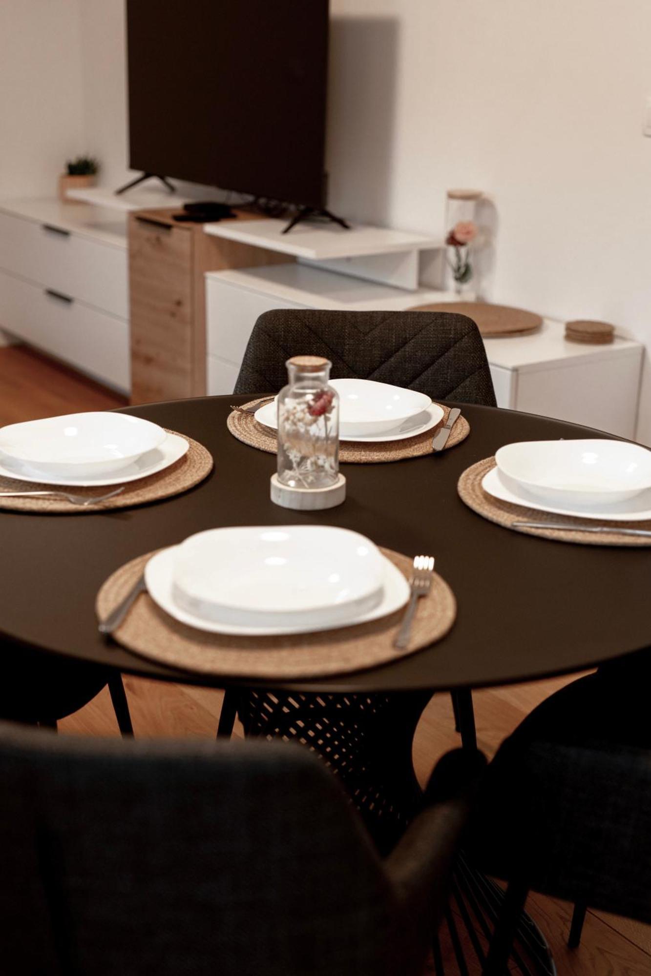 Aura Apartments Zirovnica Bagian luar foto